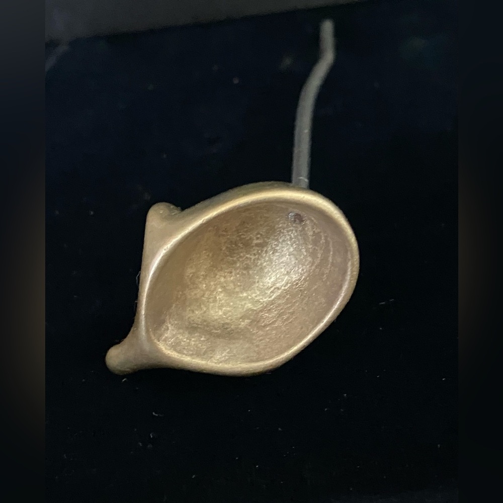 Vintage Brass Mouse Ring or Desk Office Note Receipt Holder 3.5”Tall Mid Century - Picture 4 of 10